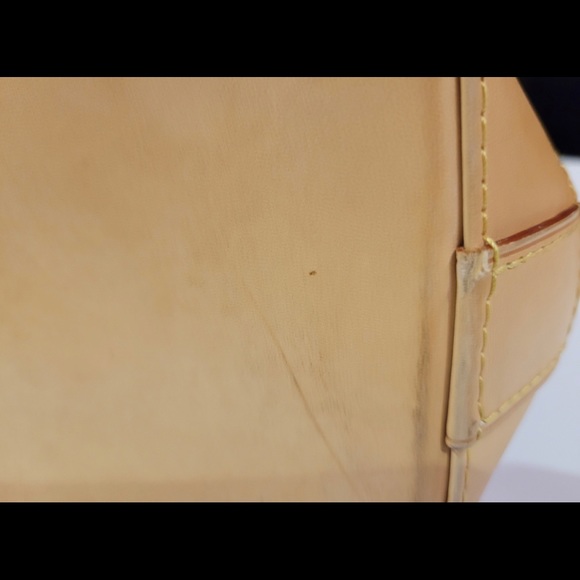 Authentic Louis Vuitton Lockit Monogram Horizontal - Picture 11 of 16